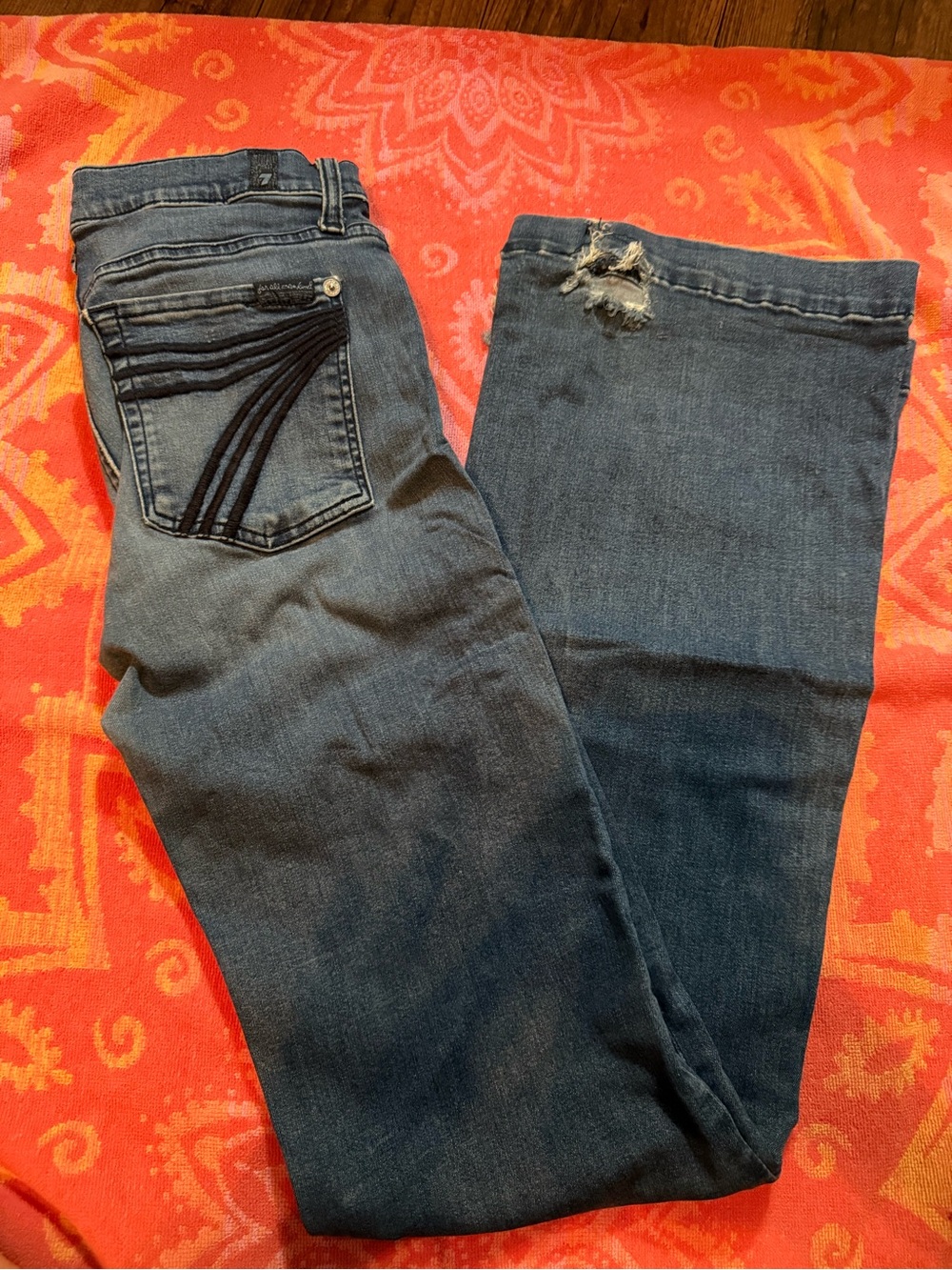 7 For All Mankind Dark Blue Bootcut Jeans with Back Pocket Stitching **Spur Hole